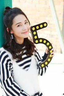 娱乐吃瓜姐李沁,娱乐圈的“吃瓜女王”，揭秘明星幕后故事